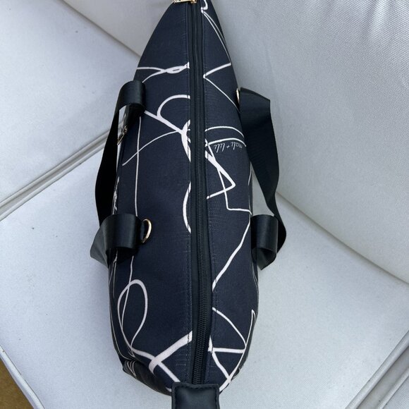 MALI & LILI | Weekender Duffle Travel Bag | Black | Geometric - Picture 8 of 15